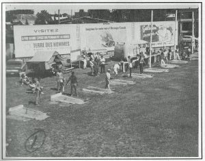 Vue du terrain du Club de Fers Royal de Sorel (rue Royale) vers 1967.