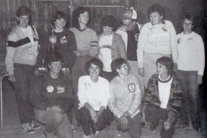 Avec le groupe du Championnat Féminin 1982 (au moins 5 championnes du Québec).