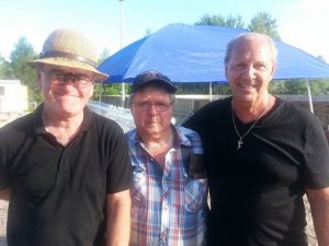 30 juillet - Proulx - Classe A 1er: Alain Arsenault & Daniel Bouchard (félicités par Laurier Larouche)